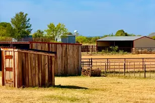 1108 Co Rd 4360, Decatur, TX 76234 - Photo 11