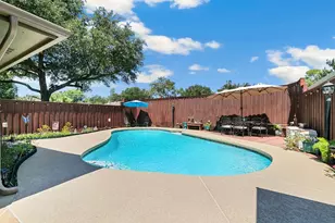 417 Stroud Ln, Garland, TX 75043 - Photo 27
