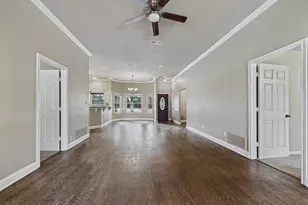 616 W Walcott St, Pilot Point, TX 76258 - Photo 3