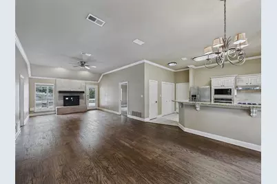 616 W Walcott Street, Pilot Point, TX 76258 - Photo 9
