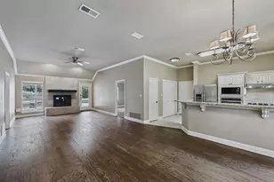 616 W Walcott St, Pilot Point, TX 76258 - Photo 9