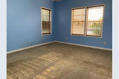 915 2nd Street, Graham, TX 76450 - Photo 15