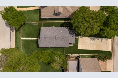 612 E Wall Street, Grapevine, TX 76051 - Photo 5