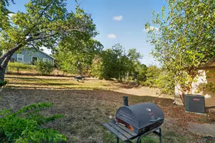 5532 Fernander Dr, Fort Worth, TX 76107 - Photo 11