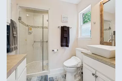 875 Lovers Lane, Grapevine, TX 76051 - Photo 9