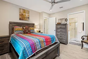 875 Lovers Ln, Grapevine, TX 76051 - Photo 7