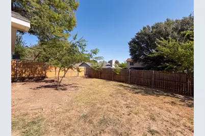5624 Shady Springs Trail, Fort Worth, TX 76179 - Photo 13
