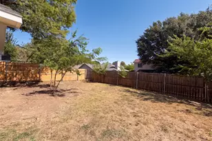 5624 Shady Springs Trail, Fort Worth, TX 76179 - Photo 13