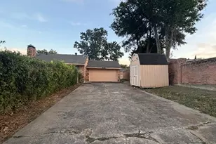 922 British Blvd, Grand Prairie, TX 75050 - Photo 23