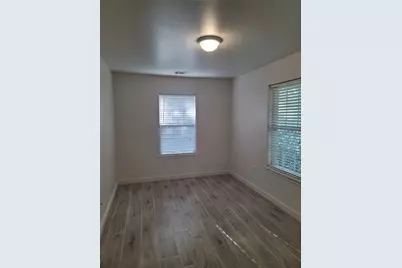 910 S Catherine Street, Terrell, TX 75160 - Photo 3