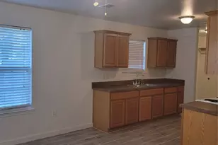 910 S Catherine St, Terrell, TX 75160 - Photo 17