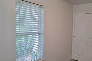 910 S Catherine St, Terrell, TX 75160 - Photo 13