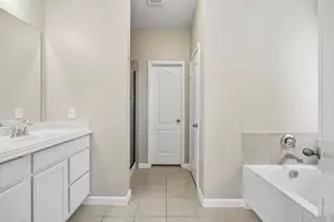 1605 Ridge Creek Ln, Aubrey, TX 76227 - Photo 21