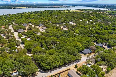 2817 & 2819 Sycamore Court, Granbury, TX 76048 - Photo 5