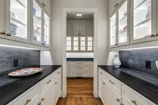 17316 Club Hill Ln, Dallas, TX 75248 - Photo 9