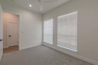 682 W Main Street, Arlington, TX 76013 - Photo 21