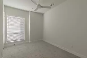 682 W Main St, Arlington, TX 76013 - Photo 17