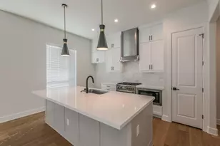 682 W Main St, Arlington, TX 76013 - Photo 7