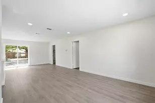 313 S Forest Crest Dr, Garland, TX 75042 - Photo 15