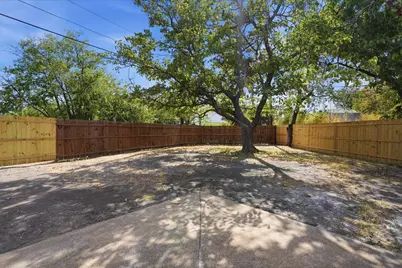 313 S Forest Crest Drive, Garland, TX 75042 - Photo 25
