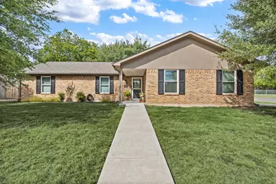 241 Crockett Lane, Hewitt, TX 76643 - Photo 1
