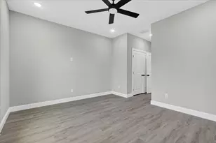 804 Premier, Grand Prairie, TX 75051 - Photo 19