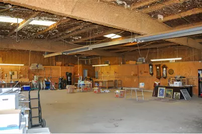 125 Century Drive, Cleburne, TX 76033 - Photo 17