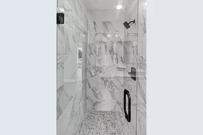 806 Premier, Grand Prairie, TX 75051 - Photo 15