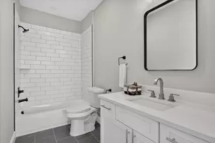 806 Premier, Grand Prairie, TX 75051 - Photo 31