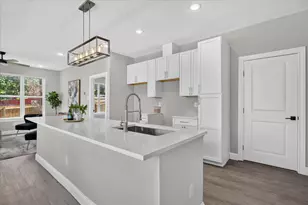 806 Premier, Grand Prairie, TX 75051 - Photo 13