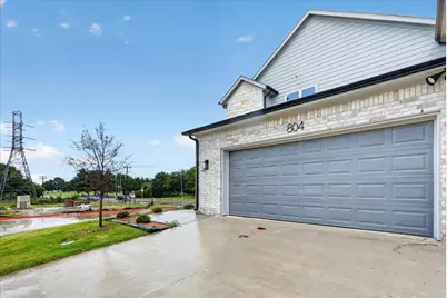 806 Premier, Grand Prairie, TX 75051 - Photo 29