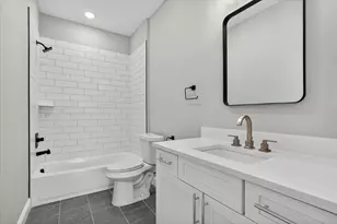 806 Premier, Grand Prairie, TX 75051 - Photo 21