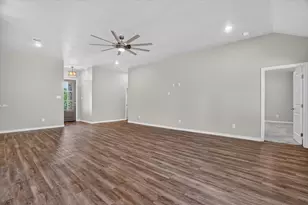 2706 San Gabriel Dr, Granbury, TX 76048 - Photo 5