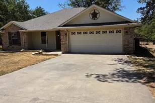 115 Pleasant Oaks Ln, Springtown, TX 76082 - Photo 1