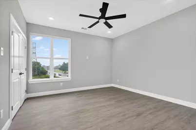 808 Premier, Grand Prairie, TX 75051 - Photo 21