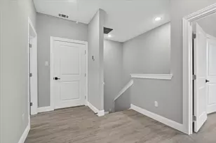 808 Premier, Grand Prairie, TX 75051 - Photo 19