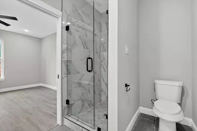 808 Premier, Grand Prairie, TX 75051 - Photo 11