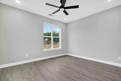 808 Premier, Grand Prairie, TX 75051 - Photo 25