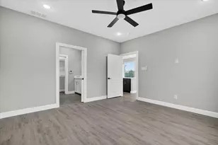 808 Premier, Grand Prairie, TX 75051 - Photo 13