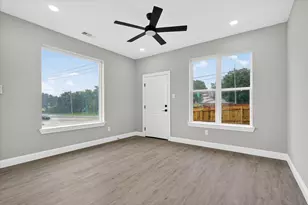 808 Premier, Grand Prairie, TX 75051 - Photo 9