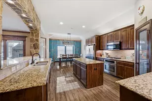 825 Broadhead Rd, Waxahachie, TX 75165 - Photo 11