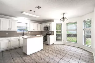 7921 Rattlers Ct, Arlington, TX 76002 - Photo 7