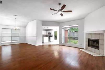 7921 Rattlers Court, Arlington, TX 76002 - Photo 5