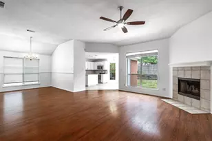7921 Rattlers Ct, Arlington, TX 76002 - Photo 5
