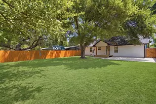 10637 Dunaway Dr, Dallas, TX 75228 - Photo 17