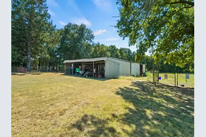 2045 County Road 113, Whitesboro, TX 76273 - Photo 15