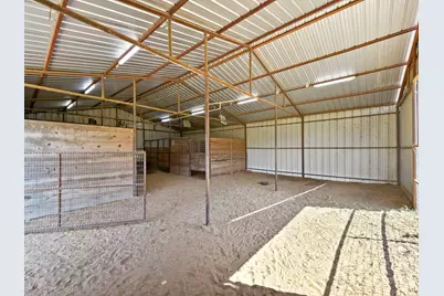 2045 County Road 113, Whitesboro, TX 76273 - Photo 17