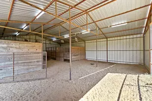 2045 Co Rd 113, Whitesboro, TX 76273 - Photo 17