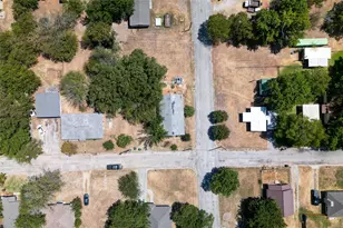 1101 Sanders St, Bowie, TX 76230 - Photo 5