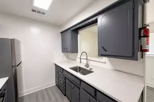 2002 Washington St, Commerce, TX 75428 - Photo 1